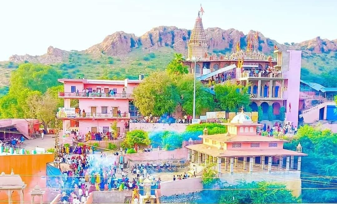 लाहपुरा गाँव